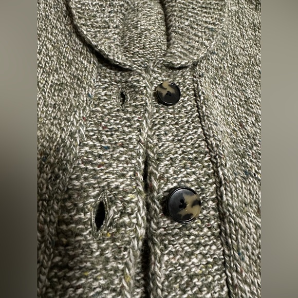 ARITZIA Wilfred Free Button-up Sweater😍 - Picture 3 of 4